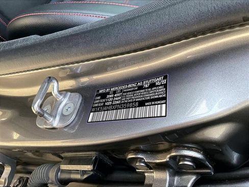 Used 2023 Mercedes-Benz CLA 250 4MATIC image 36