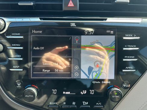 Certified 2019 Toyota Camry XLE w/ Navigation Package image 17