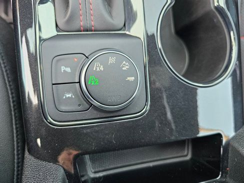 Used 2022 Chevrolet Blazer RS w/ Enhanced Convenience Package image 35