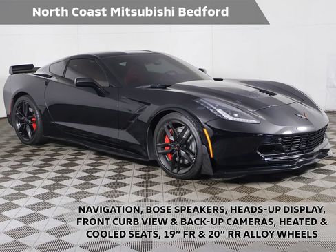 Used 2018 Chevrolet Corvette Stingray Coupe RWD image 1