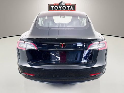 Used 2018 Tesla Model 3 RWD image 6