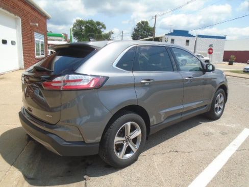 Used 2024 Ford Edge SEL w/ Convenience Package AWD/4WD image 11