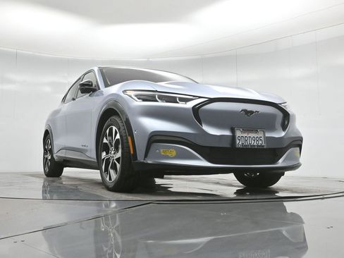 Certified 2022 Ford Mustang Mach-E Premium image 45