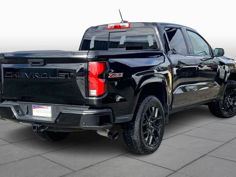 Certified 2024 Chevrolet Colorado Z71 w/ LPO, Dark Essentials Package image 12