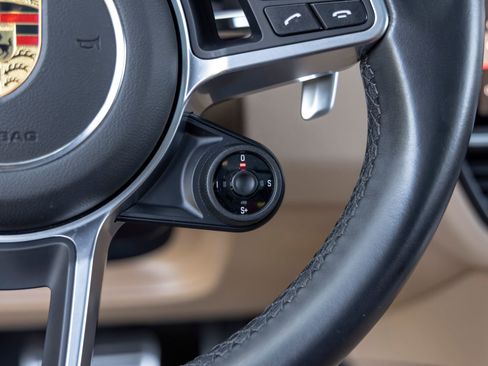 Certified 2021 Porsche Cayenne S AWD/4WD image 38