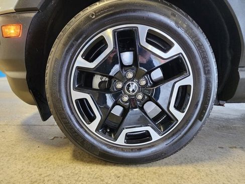 Used 2021 Ford Bronco Sport Outer Banks image 9