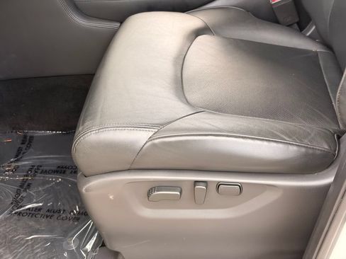 Certified 2024 Nissan Armada SL w/ Captain's Chairs Package RWD image 21