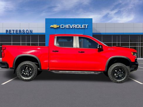 Used 2024 Chevrolet Silverado 1500 ZR2 w/ Technology Package AWD/4WD image 3