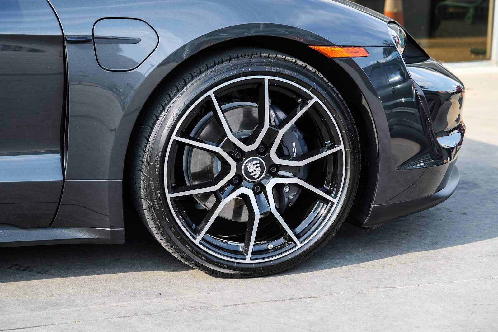 Used 2023 Porsche Taycan RWD image 8