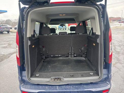 Used 2016 Ford Transit Connect XLT image 10