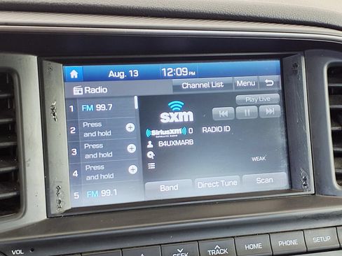 Used 2019 Hyundai Elantra SEL FWD image 23