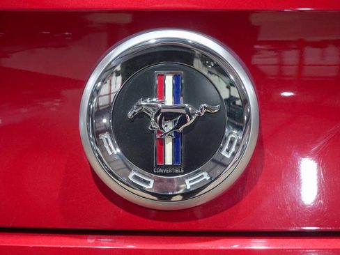 Used 2012 Ford Mustang Premium image 35