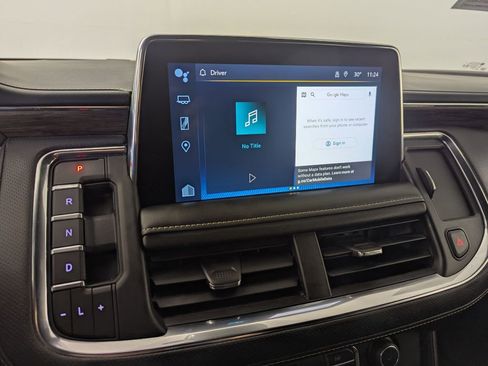 Used 2023 Chevrolet Suburban Premier image 8