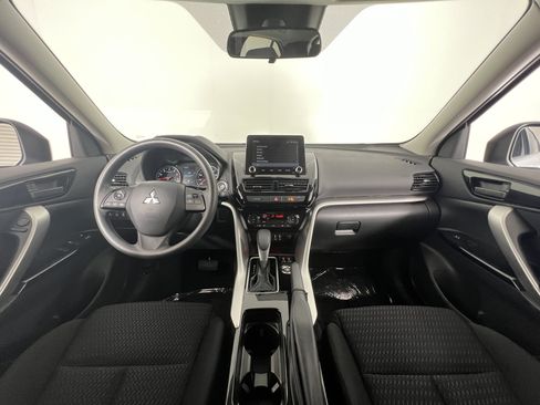 Used 2025 Mitsubishi Eclipse Cross LE AWD/4WD image 11