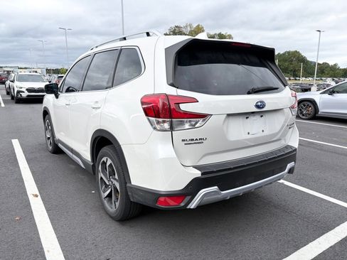 Used 2023 Subaru Forester Touring AWD/4WD image 4