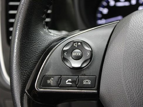 Used 2019 Mitsubishi Outlander SE image 13