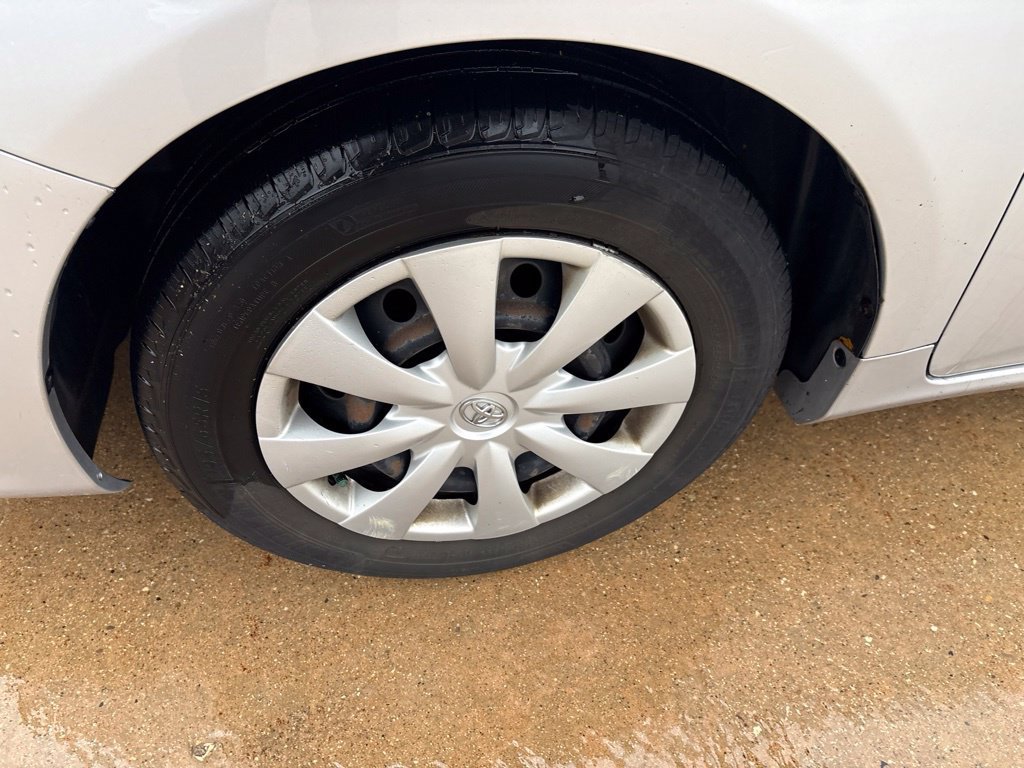 Used 2010 Toyota Corolla LE FWD image 9