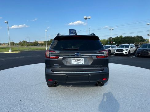 Used 2023 Subaru Ascent Touring AWD/4WD image 6