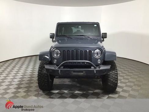 Used 2016 Jeep Wrangler Unlimited Sahara w/ Connectivity Group image 2