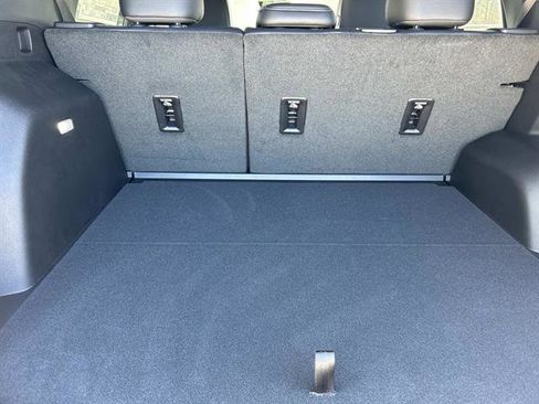 New 2026 Chevrolet Equinox LT w/ Convenience Package II image 16