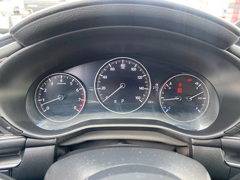 Used 2021 MAZDA MAZDA3 s image 18