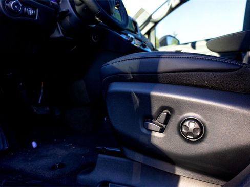 New 2026 Chrysler Pacifica Select w/ S Appearance Package image 12