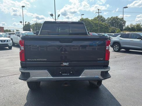 Used 2024 Chevrolet Silverado 2500 LTZ w/ LTZ Convenience Package AWD/4WD image 4