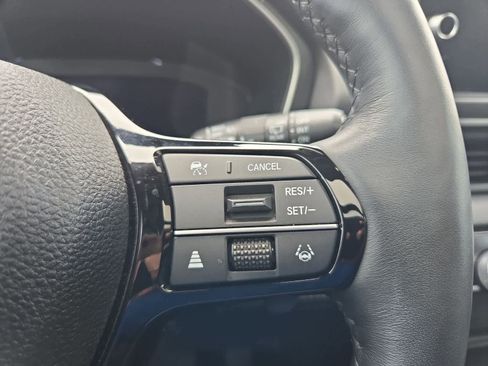 Used 2024 Honda Pilot Elite image 24