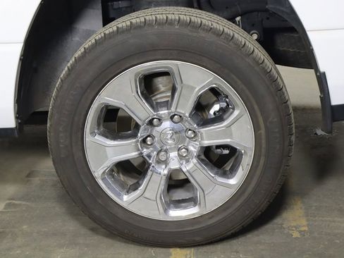 Used 2021 RAM 1500 Big Horn RWD image 38