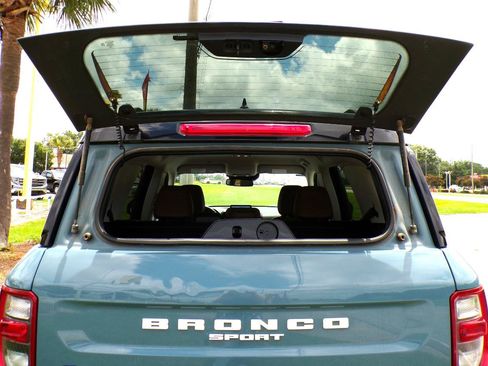 Used 2022 Ford Bronco Sport Outer Banks w/ Tech Package AWD/4WD image 7