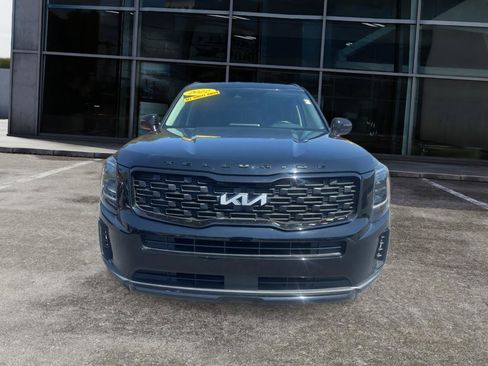 Used 2022 Kia Telluride EX w/ EX Premium Package AWD/4WD image 2