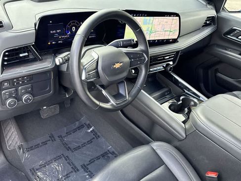 Used 2025 Chevrolet Tahoe LT image 13