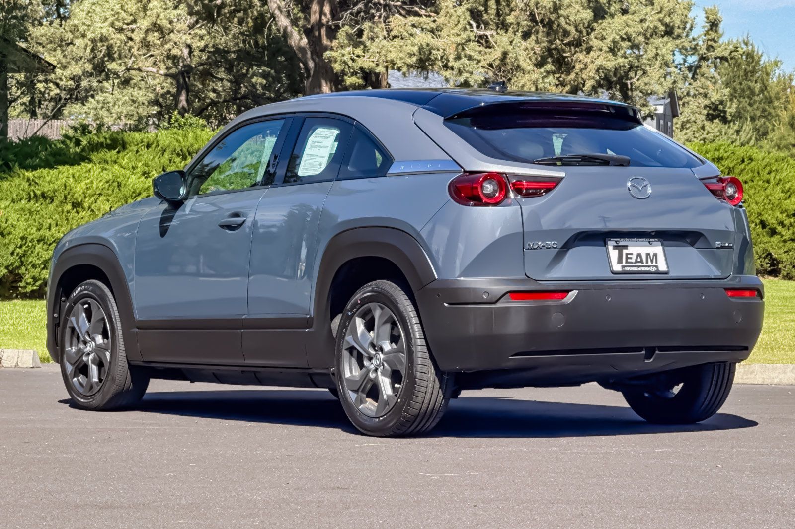 Used 2022 MAZDA MX-30 Electric w/ Premium Plus Pkg FWD image 5