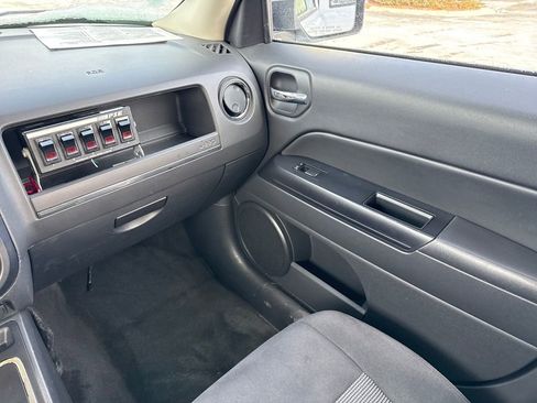 Used 2016 Jeep Patriot Sport w/ Power Value Group image 12