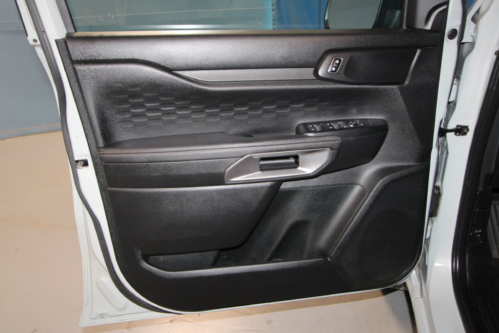 Used 2024 Ford Ranger XLT w/ Technology Package AWD/4WD image 5