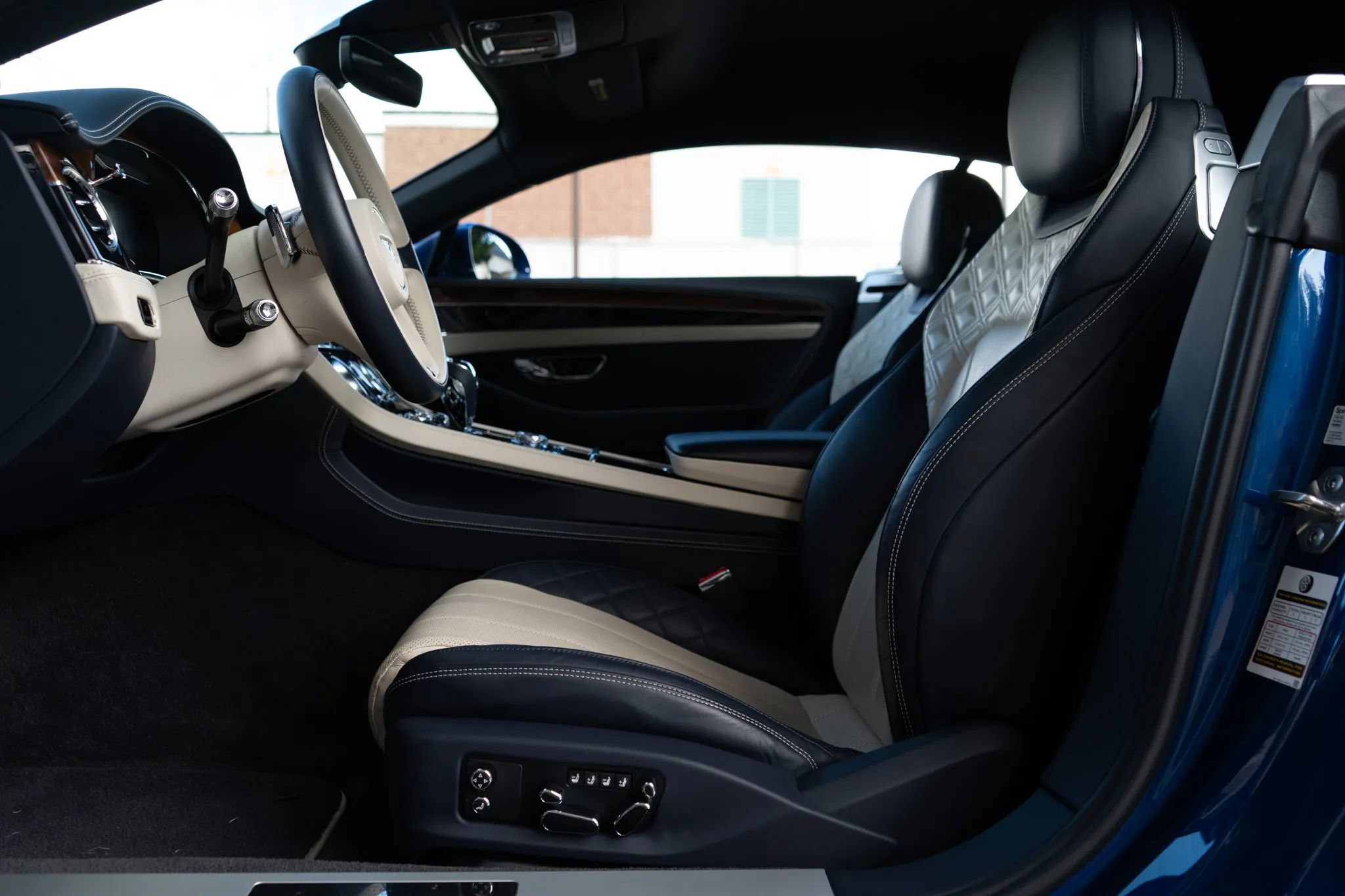 Used 2020 Bentley Continental GT AWD/4WD image 13