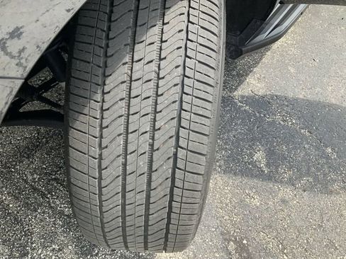 Used 2023 Chevrolet Suburban RST w/ Luxury Package image 11