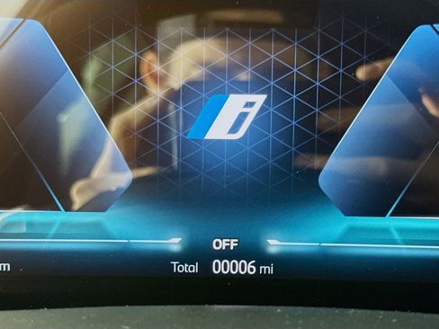 New 2026 BMW X5 xDrive50e w/ Premium Package image 12