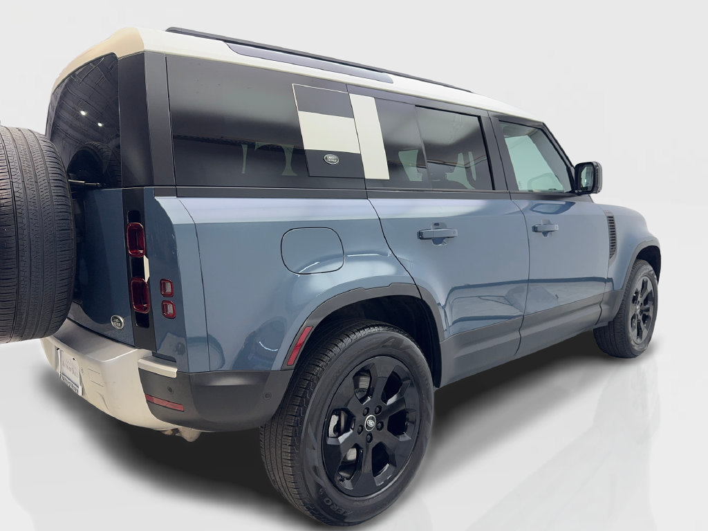 Used 2023 Land Rover Defender 110 SE AWD/4WD image 15