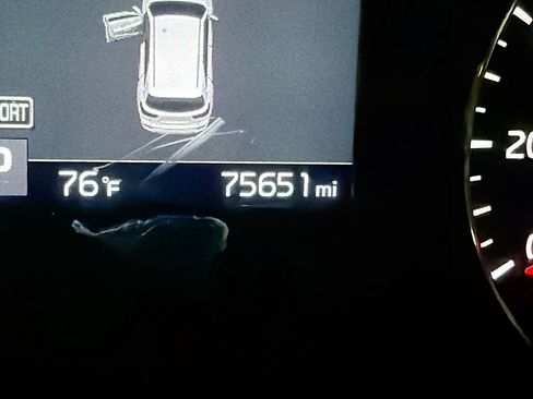 Used 2019 Kia Sorento LX w/ LX Convenience Package image 8