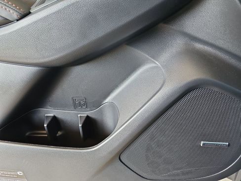 Certified 2025 Subaru Ascent Bronze Edition image 31