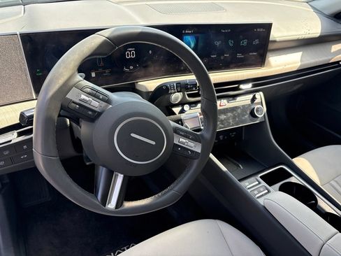 Certified 2025 Hyundai Sonata SEL FWD image 6