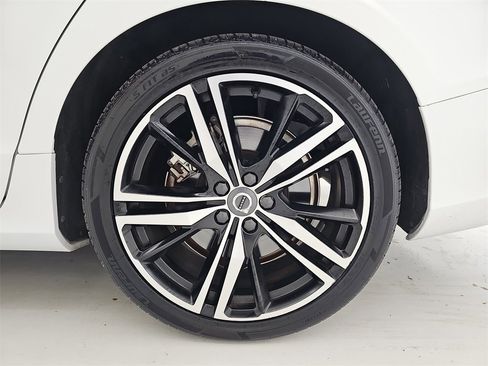 Used 2022 Volvo S60 T8 R-Design Expression w/ Premium Package image 43