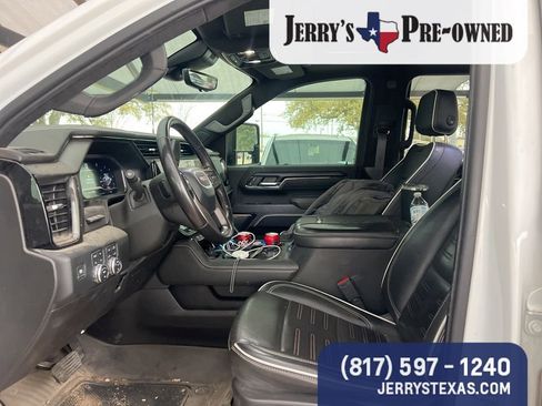 Used 2024 GMC Sierra 2500 AT4X image 7