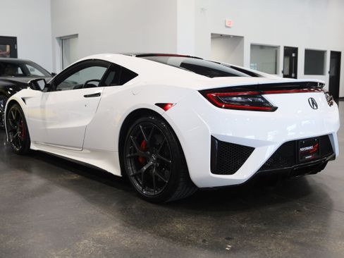 Used 2017 Acura NSX AWD/4WD image 4