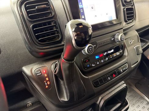 Used 2024 RAM ProMaster 2500 w/ Convenience Group FWD image 27
