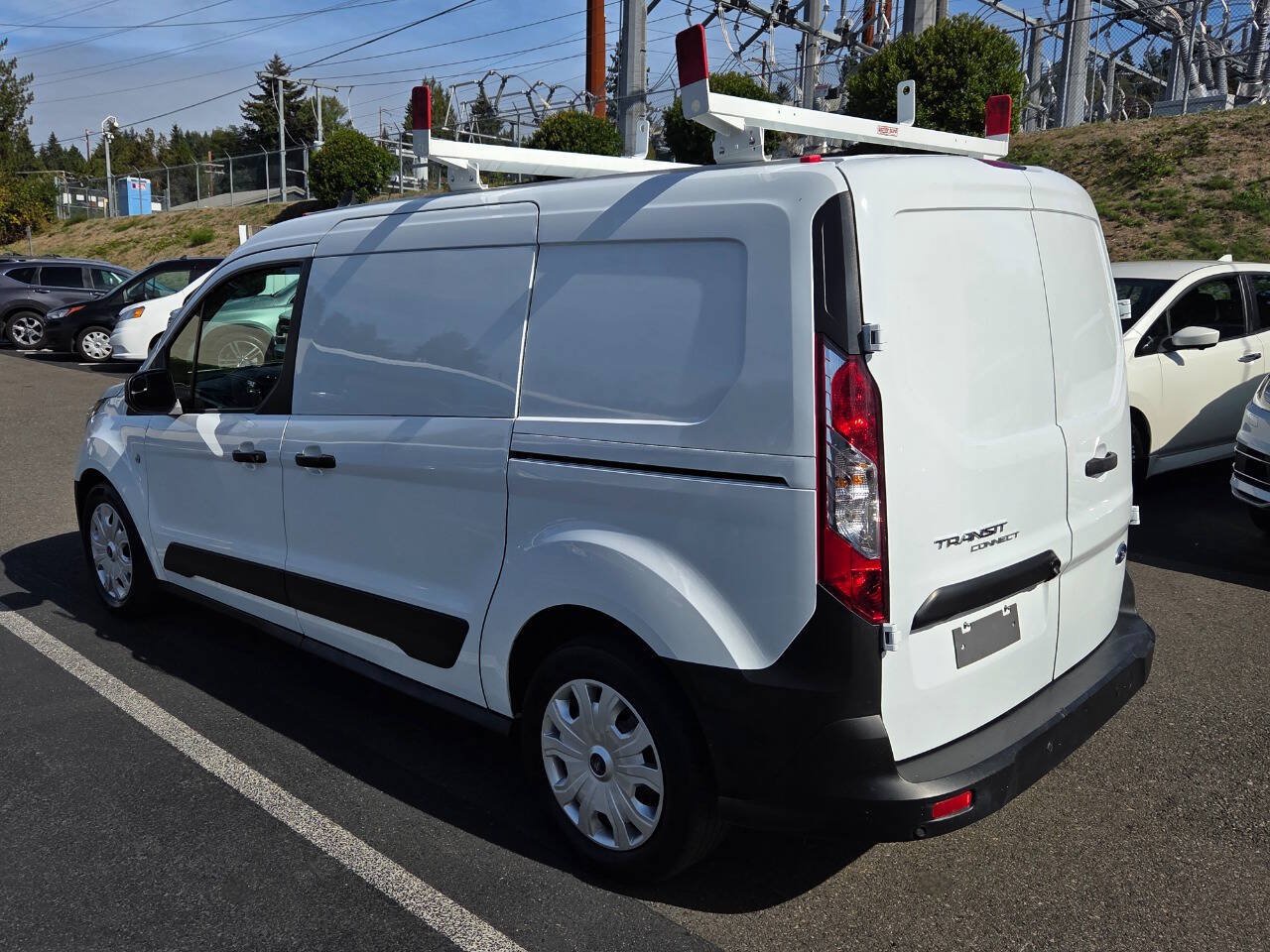 Used 2021 Ford Transit Connect XL FWD image 5