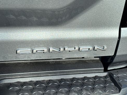 Used 2026 GMC Canyon Denali AWD/4WD image 11