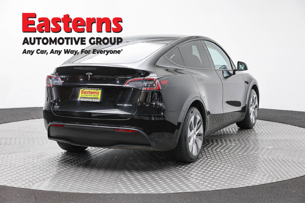 Used 2023 Tesla Model Y Long Range AWD/4WD image 5