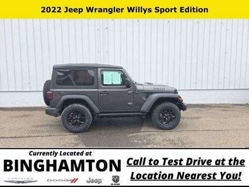 Used 2022 Jeep Wrangler Sport AWD/4WD image 3